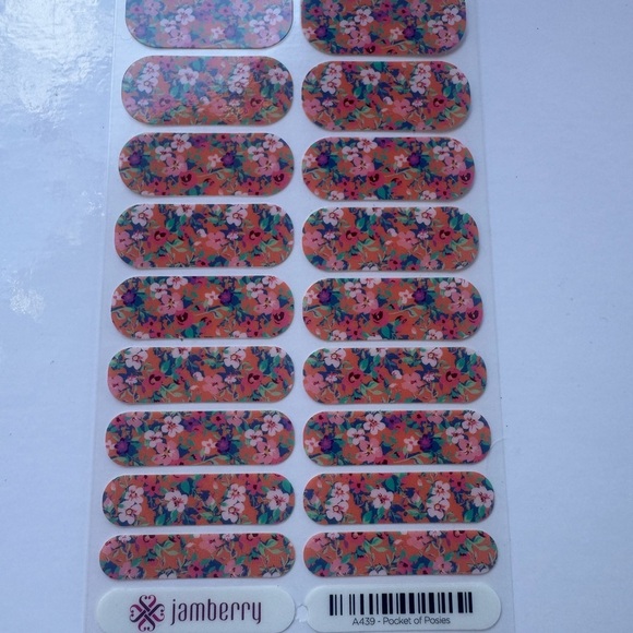 Jamberry Nail Wraps pocket of posies nail wrap full set - Picture 2 of 5